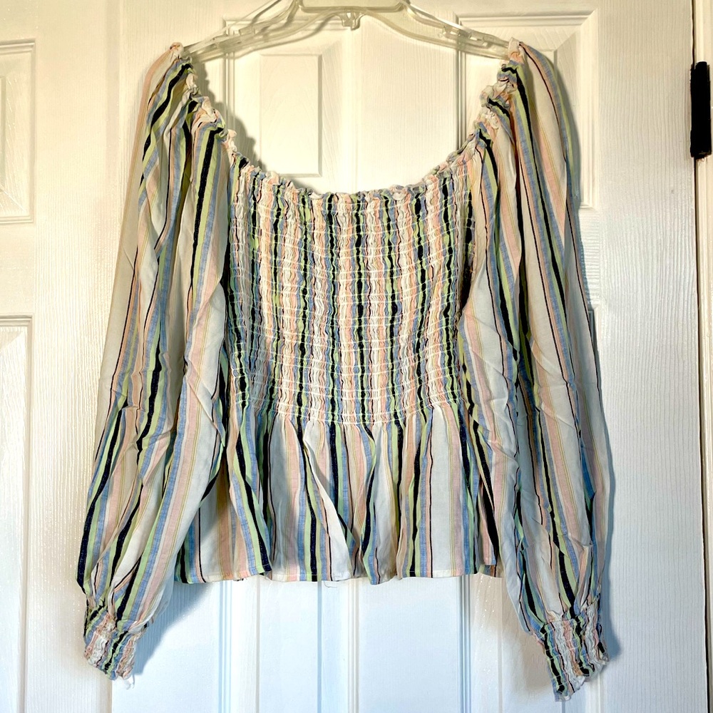 Candie’s cinched bodice crop top